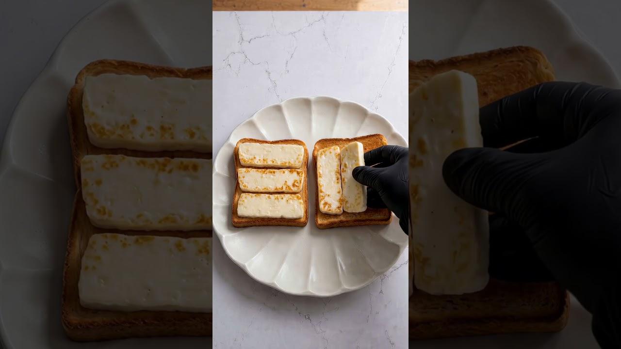 Avokadolu Hellim Peynirli Tost